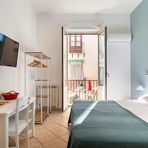 Punto Al Capo Intero O Stanze Matrimoniali Con Bagno Privato Guest house Palermo